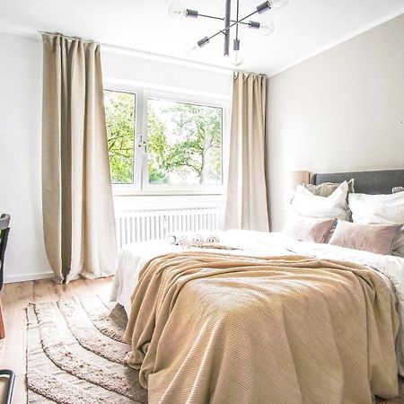 Homefy Feel-Good Apartment - Own Parking, Balcony And Garden Essen Exteriér fotografie